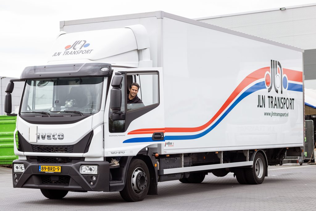 JLN zoekt C en CE chauffeurs